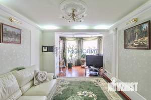 Дом 521м², 3-этажный, участок 28 сот.  