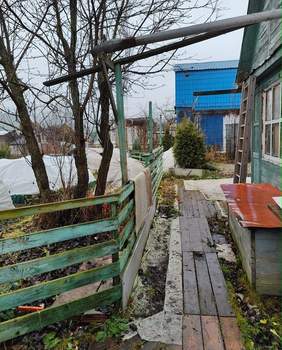 Дом 14м², 2-этажный, участок 5 сот.  