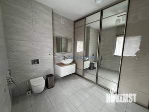 Дом 242м², 2-этажный, участок 10 сот.  