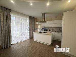 Таунхаус 200м², 3-этажный, участок 3 сот.  