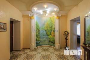 Дом 481м², 3-этажный, участок 24 сот.  