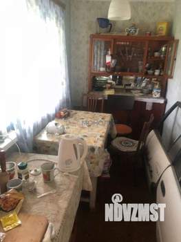 Дом 30м&sup2;, 2-этажный, участок 5 сот.  