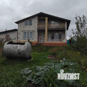 Коттедж 200м², 2-этажный, участок 10 сот.  