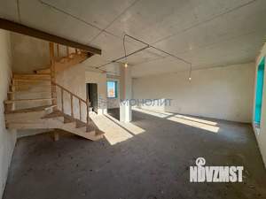 Дом 144м&sup2;, 2-этажный, участок 7 сот.  