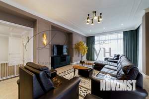 Дом 570м², 3-этажный, участок 22 сот.  