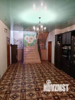 Коттедж 358м², 2-этажный, участок 5 сот.  