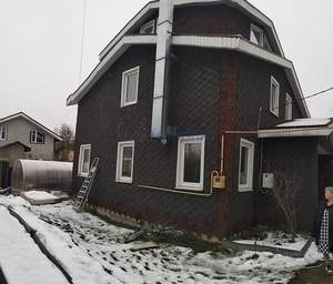 Дом 199м&sup2;, 3-этажный, участок 4 сот.  