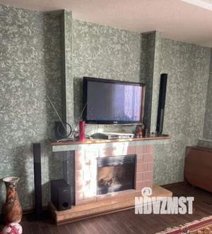 Дом 180м&sup2;, 2-этажный, участок 11 сот.  