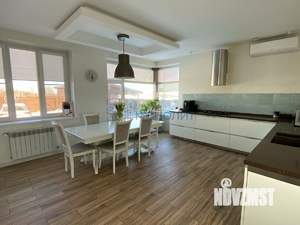 Дом 354м², 2-этажный, участок 18 сот.  
