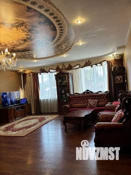 Коттедж 355м², 2-этажный, участок 6 сот.  