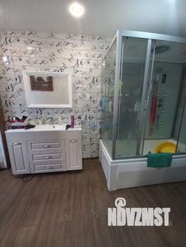 Коттедж 220м², 2-этажный, участок 12 сот.  