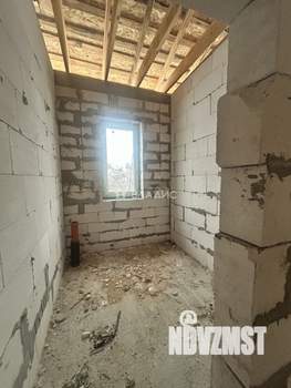 Дом 143м&sup2;, 1-этажный, участок 10 сот.  