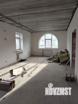 Дом 326м², 3-этажный, участок 8 сот.  
