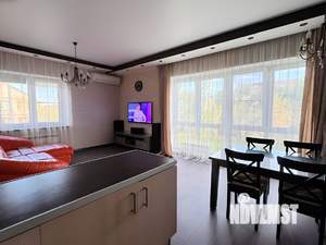 Таунхаус 240м², 3-этажный, участок 6 сот.  