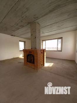 Коттедж 220м², 2-этажный, участок 12 сот.  
