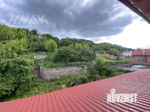 Дом 590м², 3-этажный, участок 6 сот.  