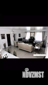 Коттедж 600м², 3-этажный, участок 20 сот.  