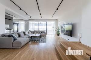 Коттедж 450м², 5-этажный, участок 7 сот.  