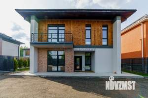 Коттедж 220м², 2-этажный, участок 7 сот.  
