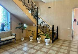 Дом 367м², 3-этажный, участок 5 сот.  