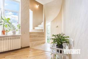 Коттедж 650м², 2-этажный, участок 14 сот.  