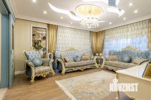 Коттедж 391м&sup2;, 3-этажный, участок 12 сот.  