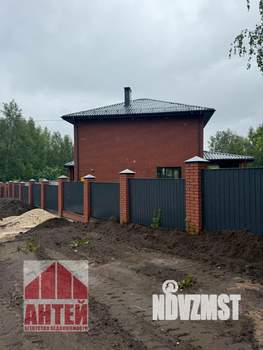 Коттедж 140м², 2-этажный, участок 5 сот.  