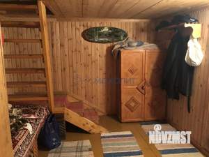 Дом 42м&sup2;, 2-этажный, участок 16 сот.  