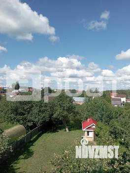 Дом 270м², 3-этажный, участок 14 сот.  