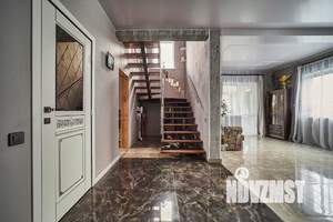 Дом 137м², 2-этажный, участок 5 сот.  