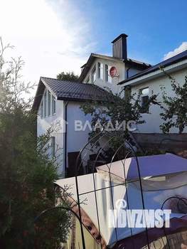 Дом 145м², 3-этажный, участок 4 сот.  