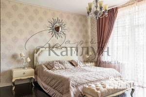 Дом 249м², 3-этажный, участок 21 сот.  