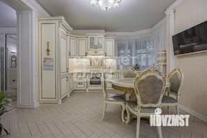 Коттедж 246м², 3-этажный, участок 600 сот.  