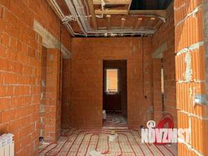 Дом 100м², 2-этажный, участок 5 сот.  