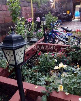 Дом 367м², 3-этажный, участок 5 сот.  