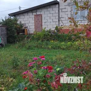 Коттедж 200м², 2-этажный, участок 10 сот.  