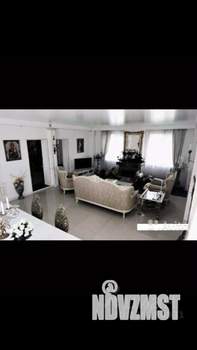 Коттедж 600м², 3-этажный, участок 20 сот.  