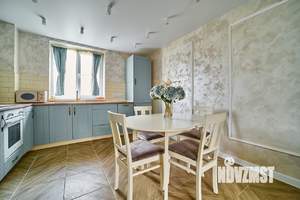 Дом 105м², 3-этажный, участок 6 сот.  