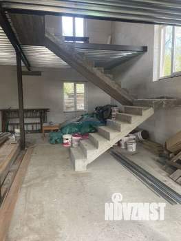 Дом 160м², 2-этажный, участок 10 сот.  