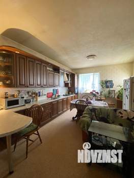 Дом 280м², 2-этажный, участок 6 сот.  