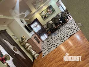 Дом 197м&sup2;, 2-этажный, участок 7 сот.  