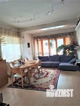 Коттедж 293м², 2-этажный, участок 65 сот.  