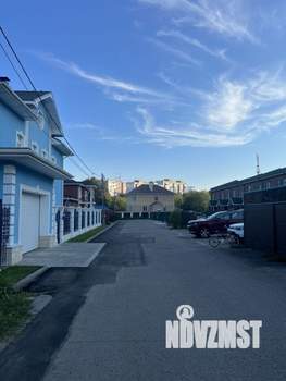 Таунхаус 180м², 3-этажный, участок 5 сот.  