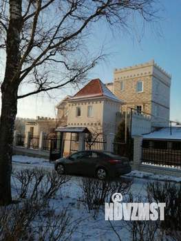 Коттедж 350м², 3-этажный, участок 20 сот.  