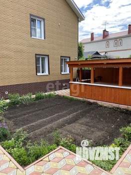 Дом 221м², 2-этажный, участок 6 сот.  