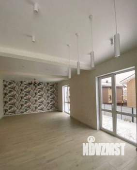 Коттедж 100м², 2-этажный, участок 4 сот.  