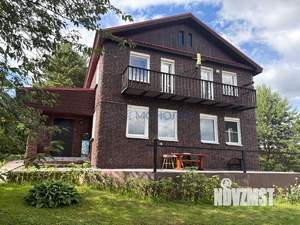 Дом 251м², 2-этажный, участок 30 сот.  