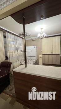 Коттедж 306м², 3-этажный, участок 6 сот.  