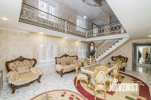 Дом 243м², 2-этажный, участок 9 сот.  