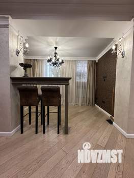 Коттедж 200м², 3-этажный, участок 15 сот.  